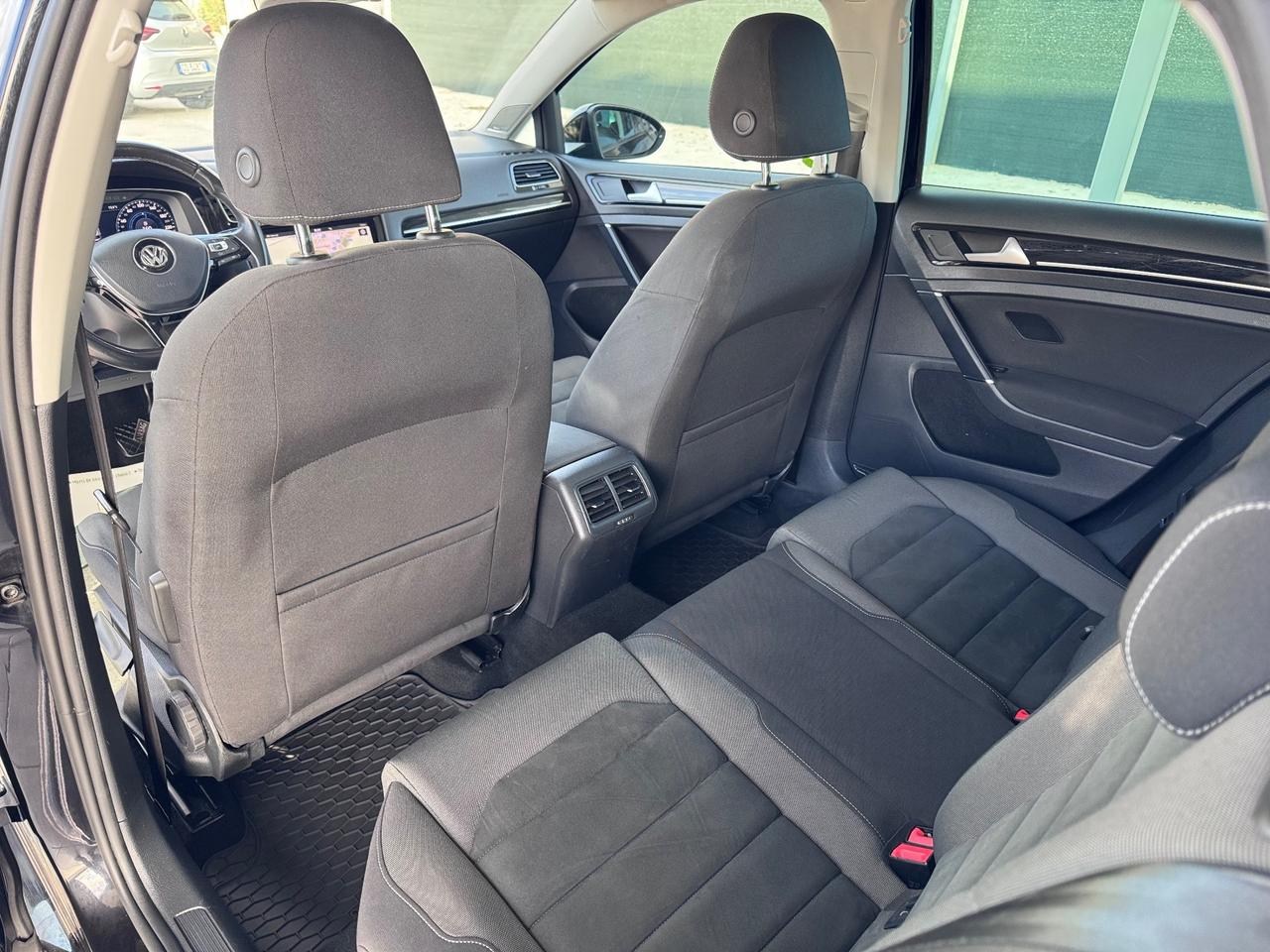 Volkswagen Golf 2.0 TDI 5p. Executive BlueMotion Technology