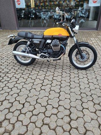 Moto Guzzi V 75 - 2015