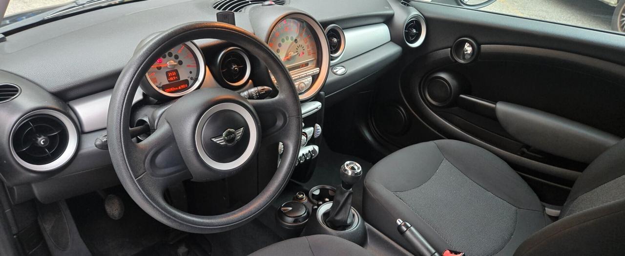 Mini 1.6 16V One (55kW)