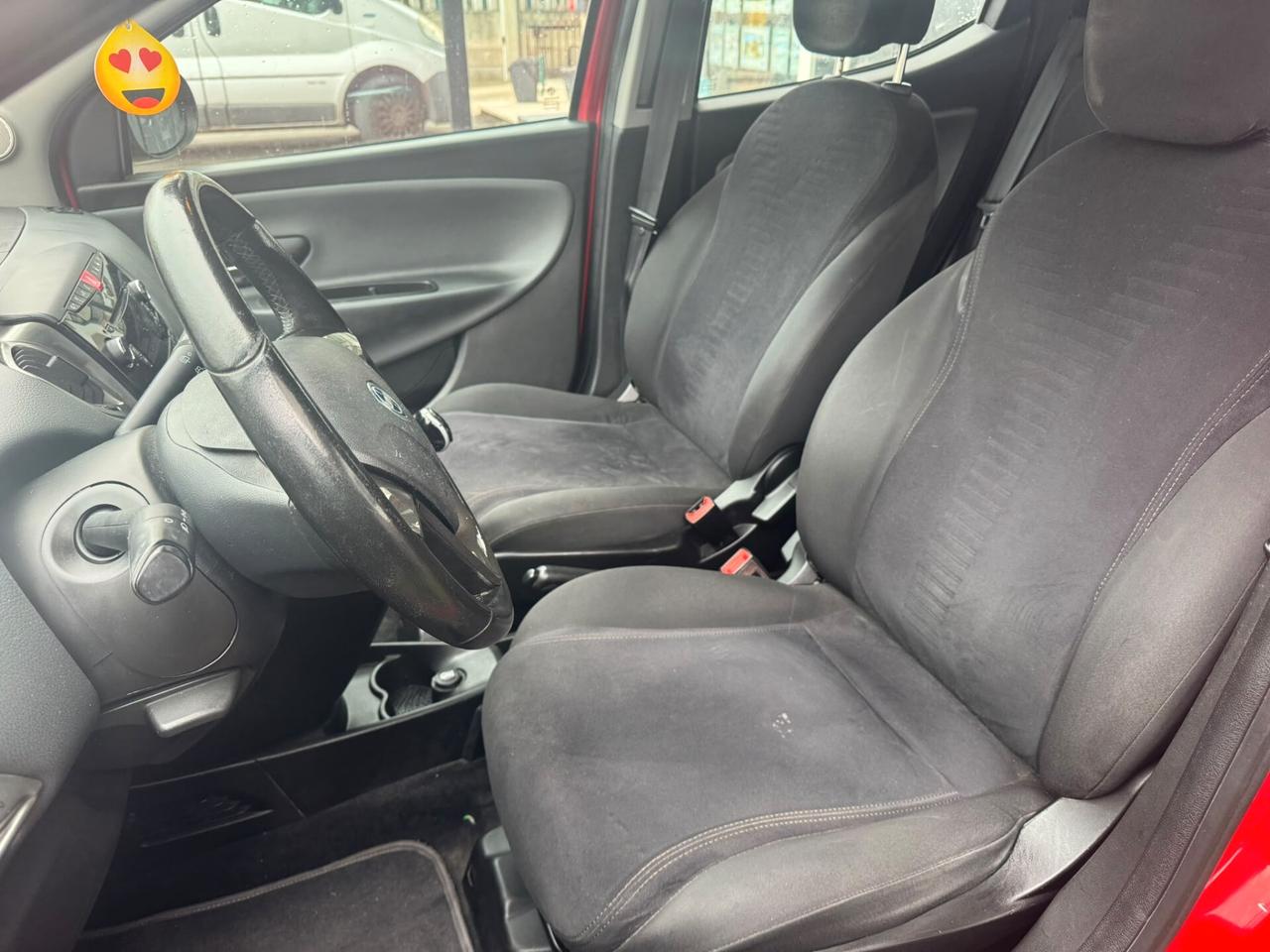 Lancia Ypsilon 0.9 TwinAir 85 CV 5 porte S&S Silver