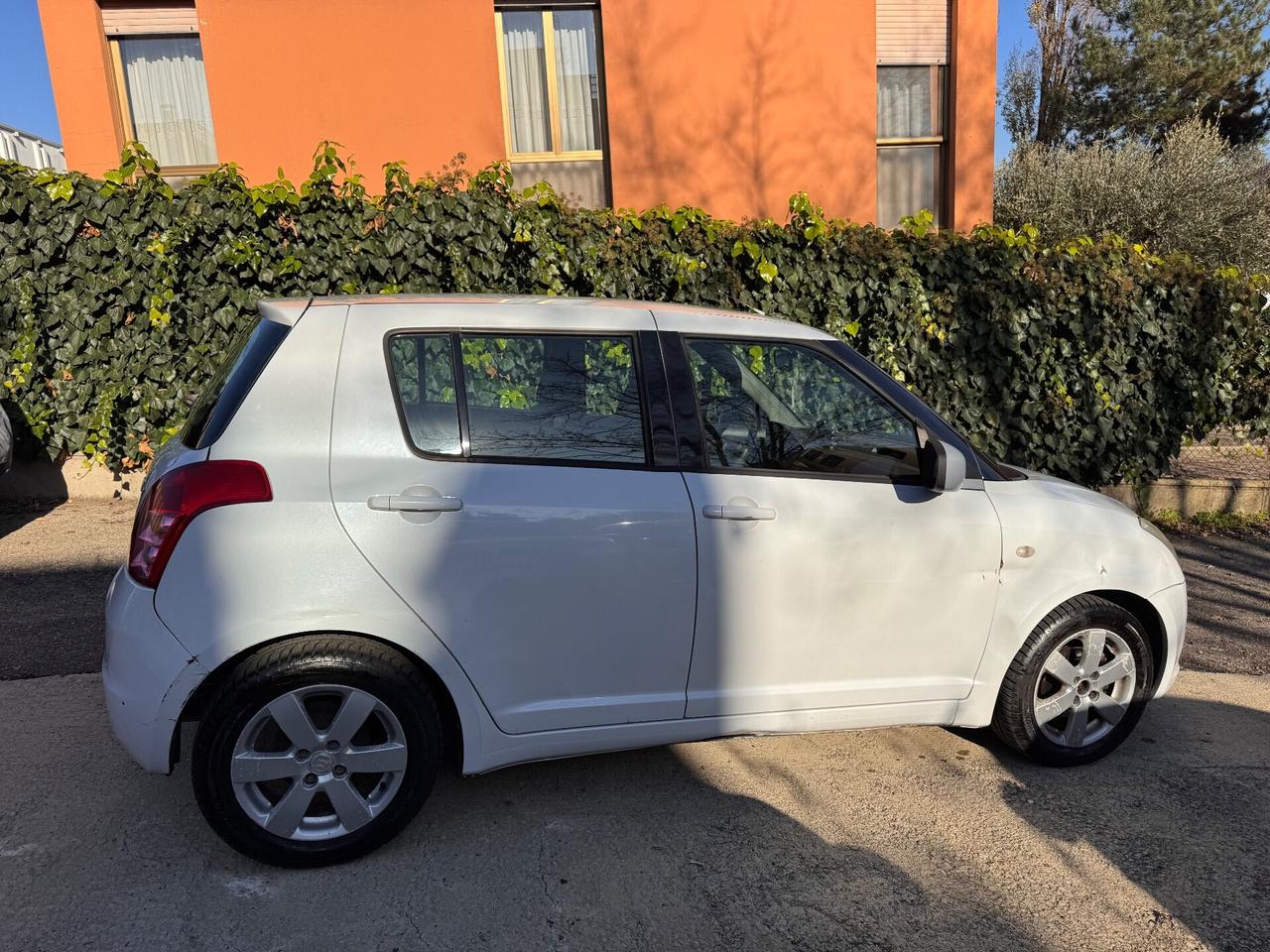 Suzuki Swift 1.3 GPL 3p. GL