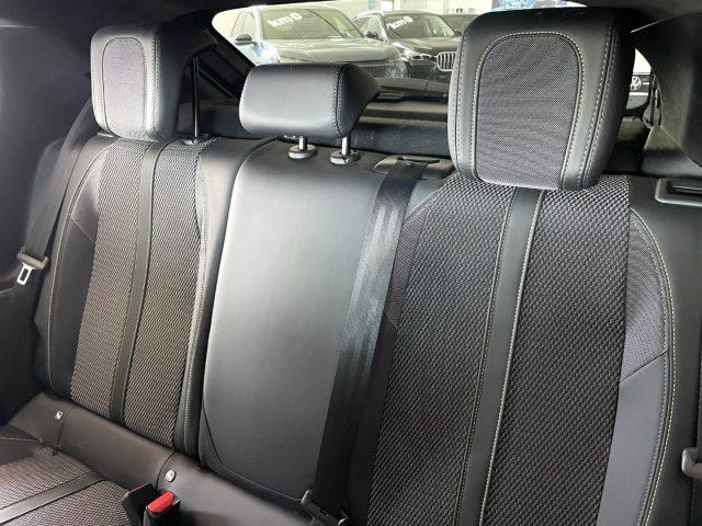 PEUGEOT 208 1.2 Hybrid 145 e-DCS6 GT