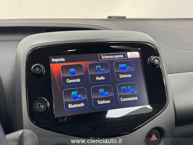 Toyota Aygo Connect 1.0 VVT-i 72 CV 5 porte x-play