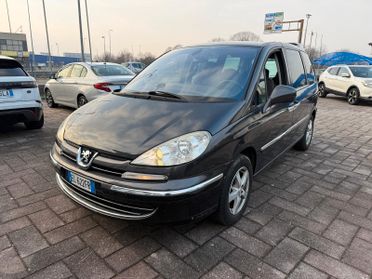 Peugeot 807 2.0 HDi 7 POSTI
