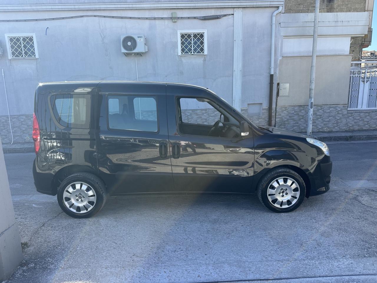 Fiat Doblo 1.6 MJT 105 Cv Emotion 5 Posti Vettura