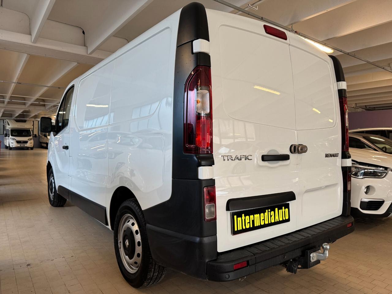 RENAULT Trafic T27 1.6 dCi IVA / MOTORE NUOVO