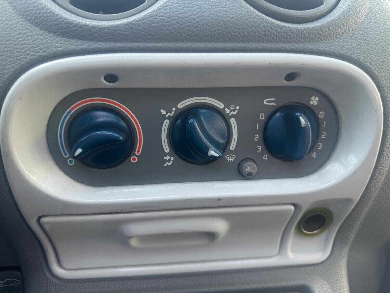 Renault Twingo 1.2i 16V cat 2004 tetto apribile