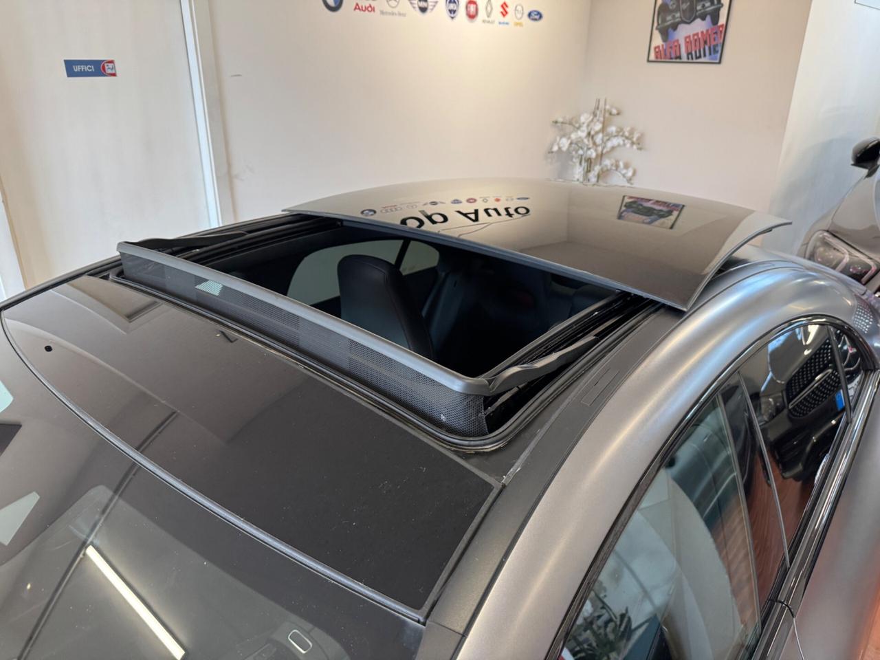 MERCEDES-BENZ CLA 200 d AUT. PREMIUM AMG / TETTO
