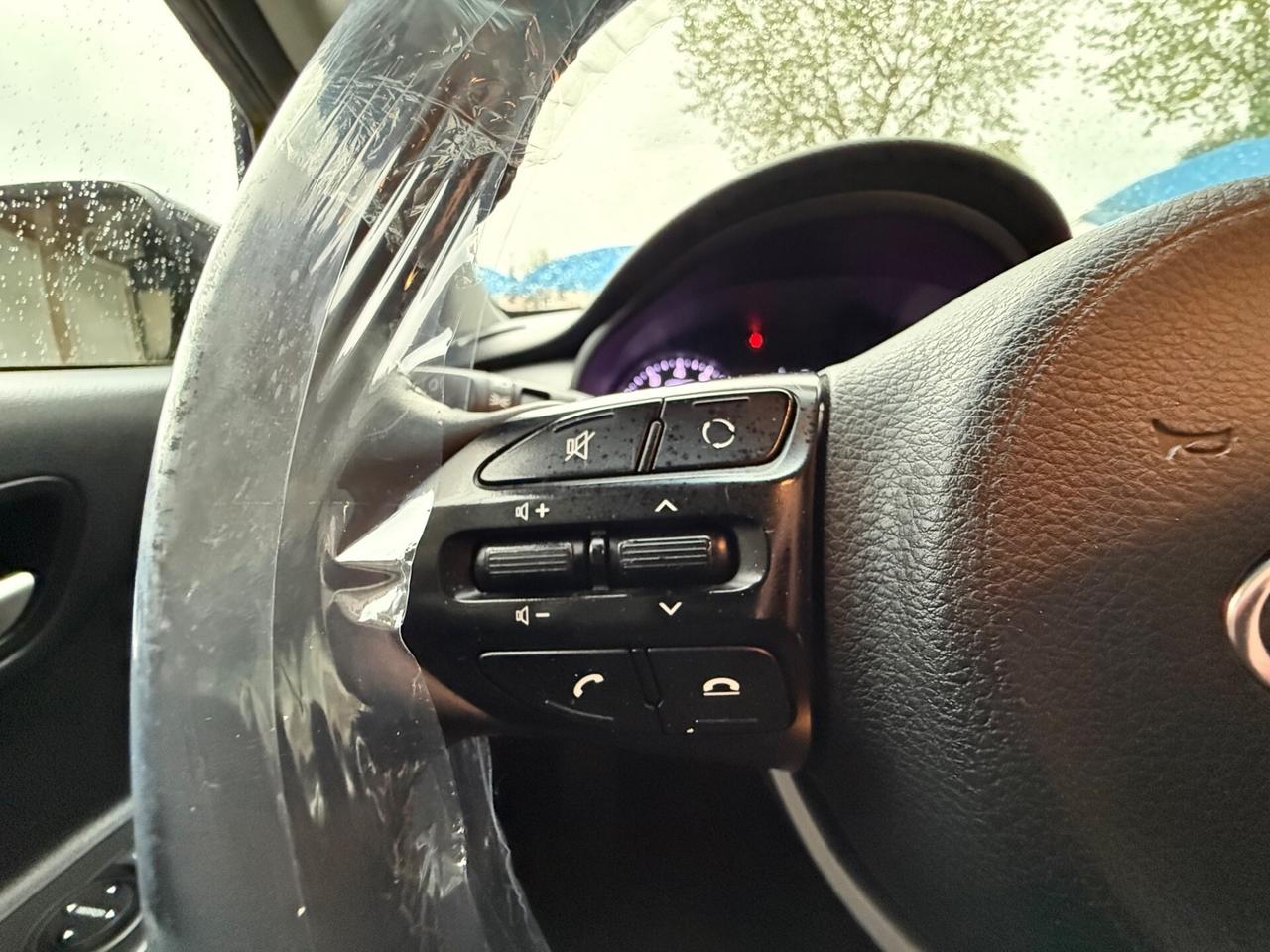 Kia Rio 1.2 Benzina 84CV - Neopatentati