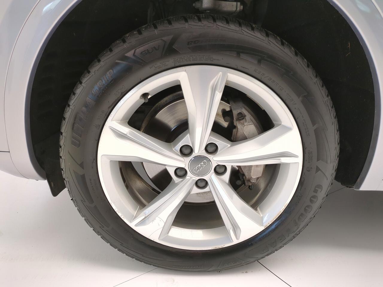 Audi Q5 2.0 TDI 190 CV quattro S tronic Business Sport