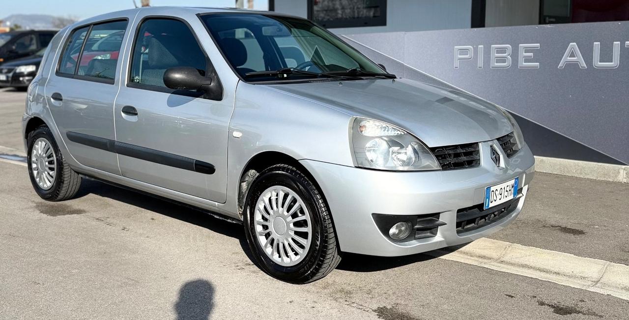 Renault Clio Storia 1.2 5 porte GPL Confort