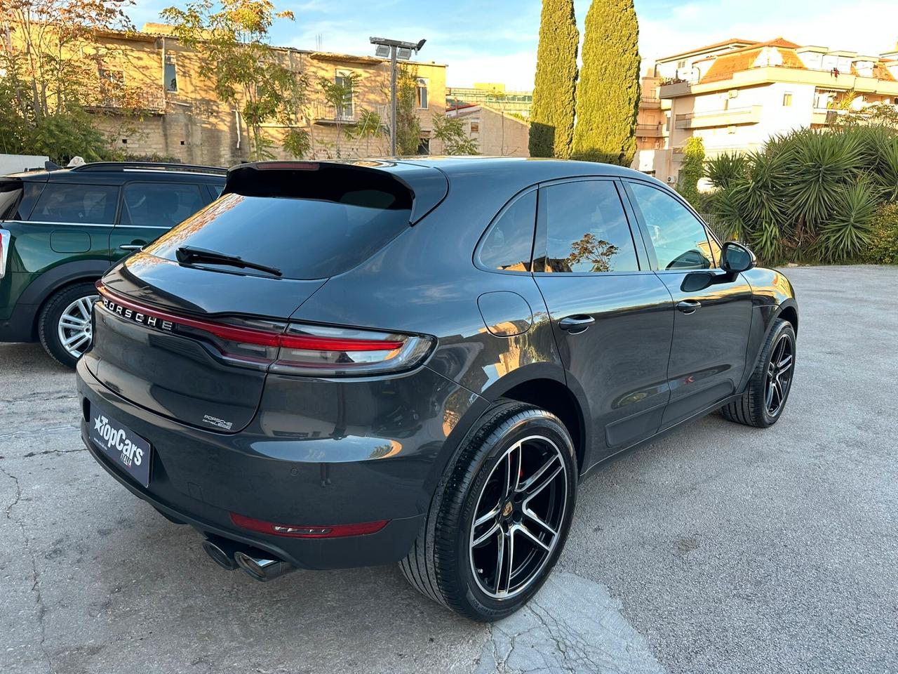 Porsche Macan 2.0 benzina 245 cv - 2021