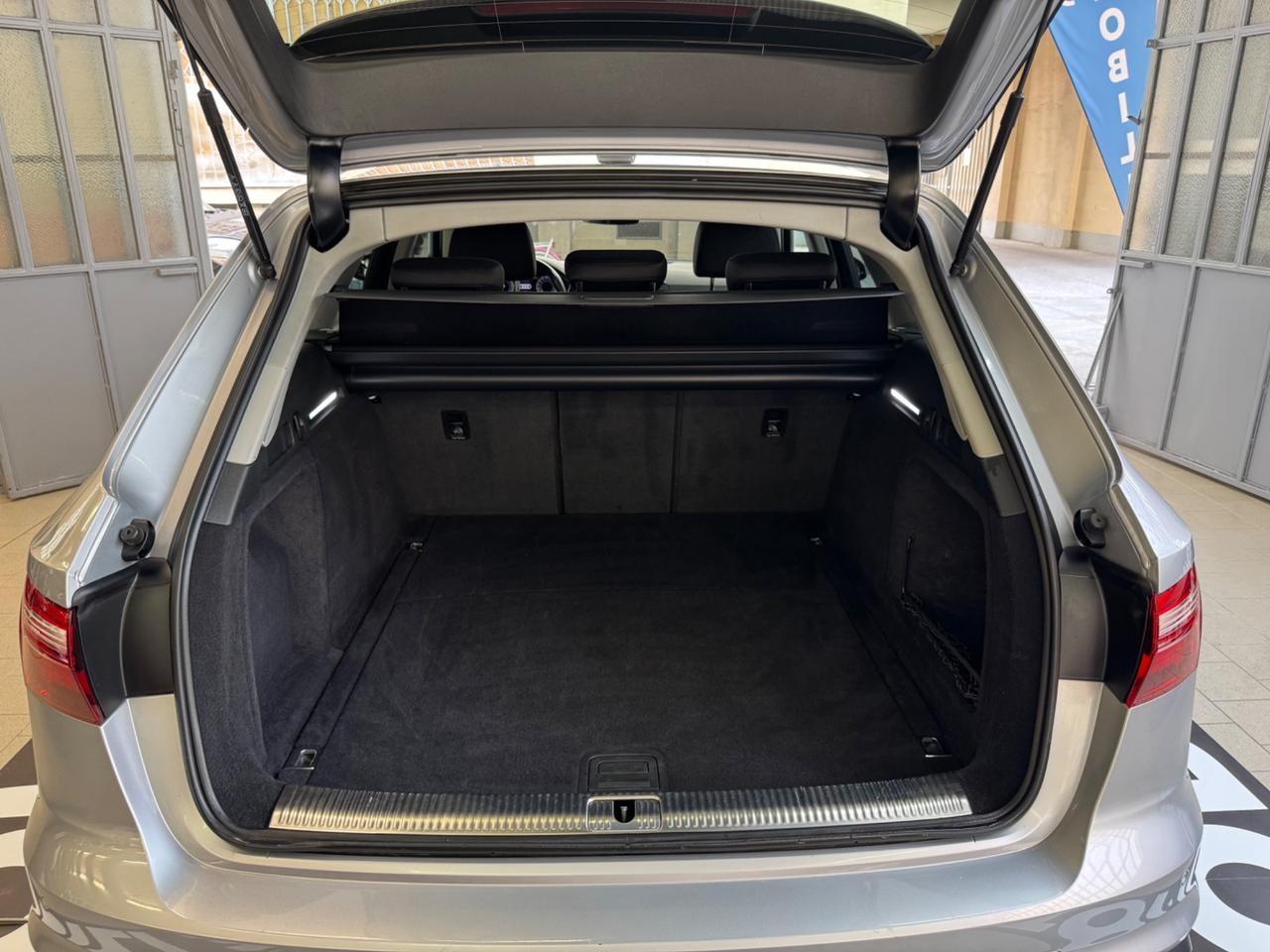 Audi A4 Avant 40 TDI S tronic Business Advanced
