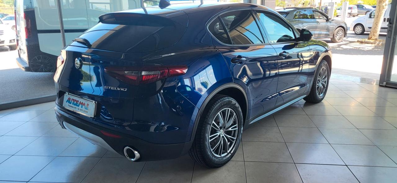 Alfa Romeo Stelvio 2.2 Turbodiesel 210 CV AT8 Q4 Executive