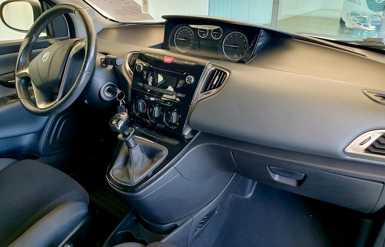 Lancia Ypsilon 1.2 BENZ - 2013 - KM. 200.000