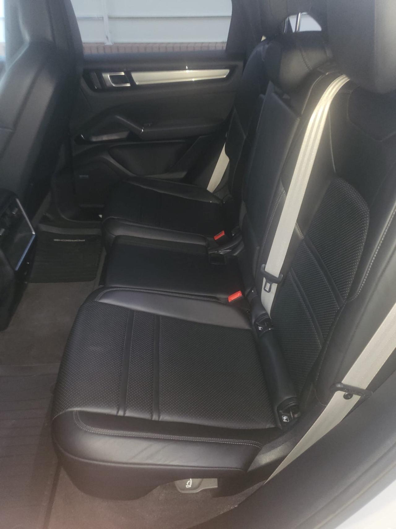 Porsche Cayenne Coupé 3.0 V6 Platinum Edition