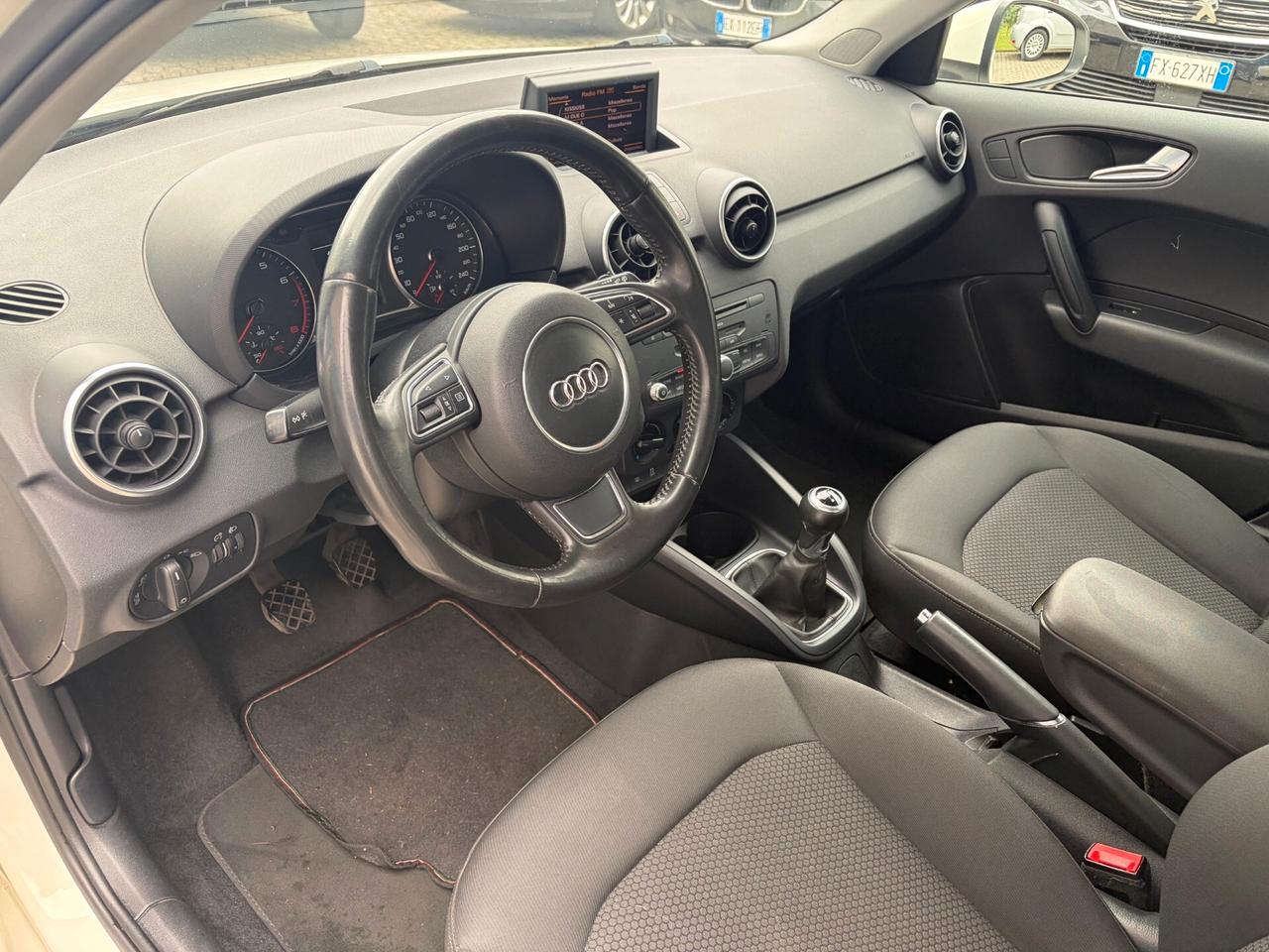 Audi A1 1.2 TFSI Attraction*NEOPATNETATI*EURO5