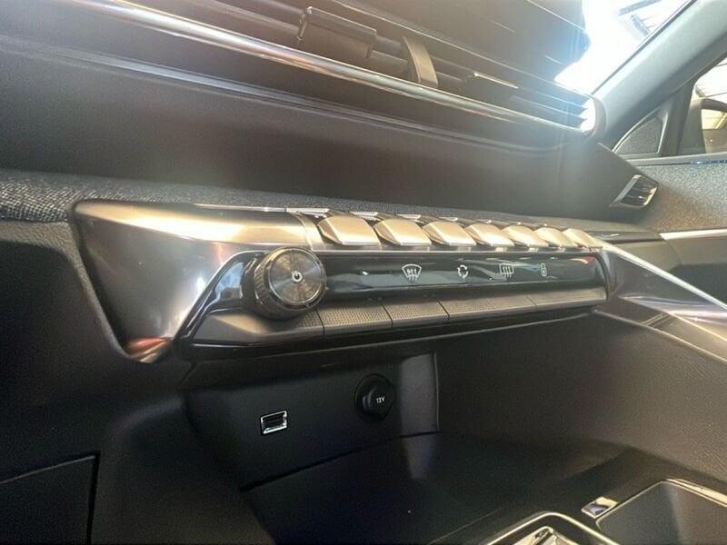 Peugeot 3008 BlueHDI 130 EAT8 S&S Allure Pack