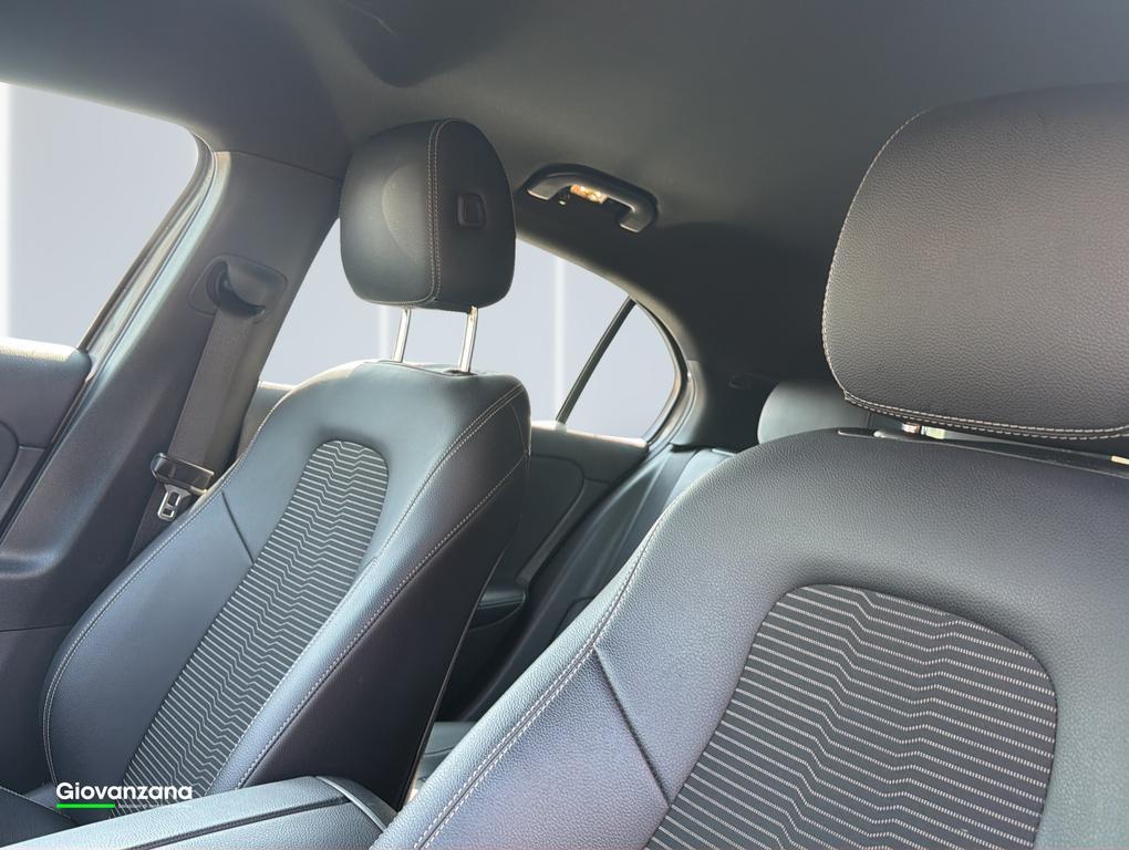 Mercedes Classe A 180 180 D Business 7G-DCT