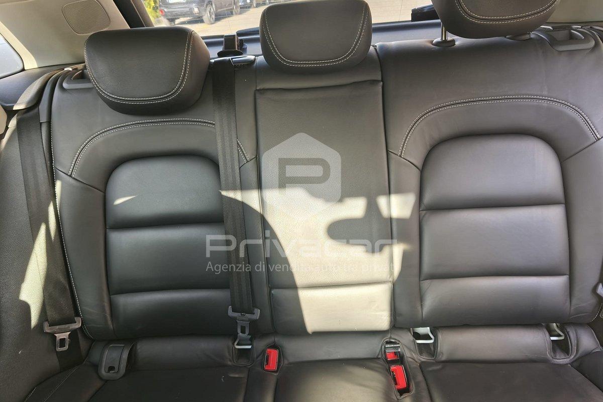 AUDI Q3 2.0 TDI quattro S tronic Business Plus