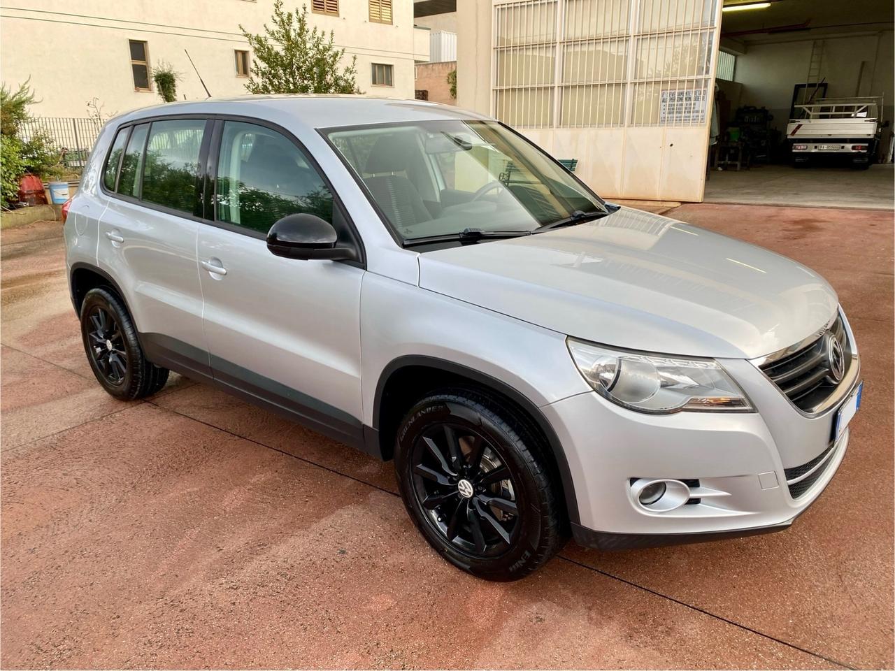 Volkswagen Tiguan 2.0 16V TDI DPF Sport & Style (18°)