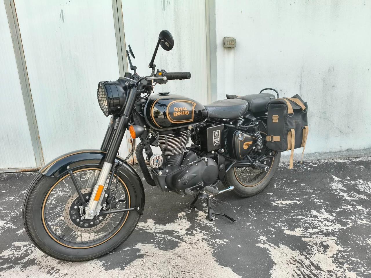 Royal Enfield Classic 500