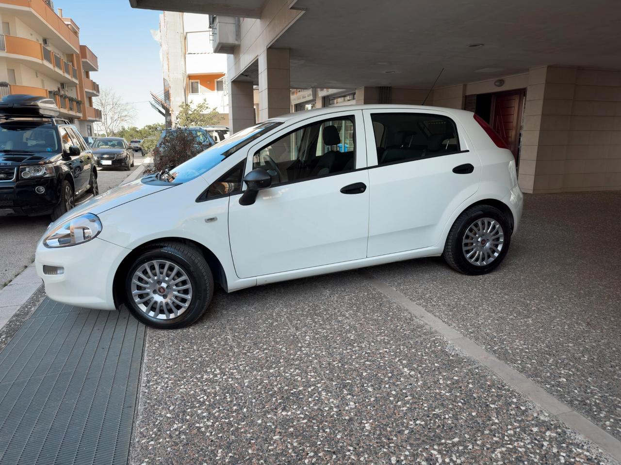 Fiat Punto 1.3 MJT II S&S 95 cv 5 porte Street