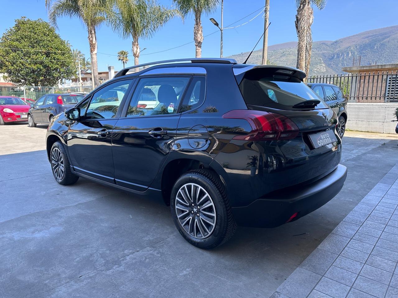 Peugeot 2008 BlueHDi 100 Black Matt