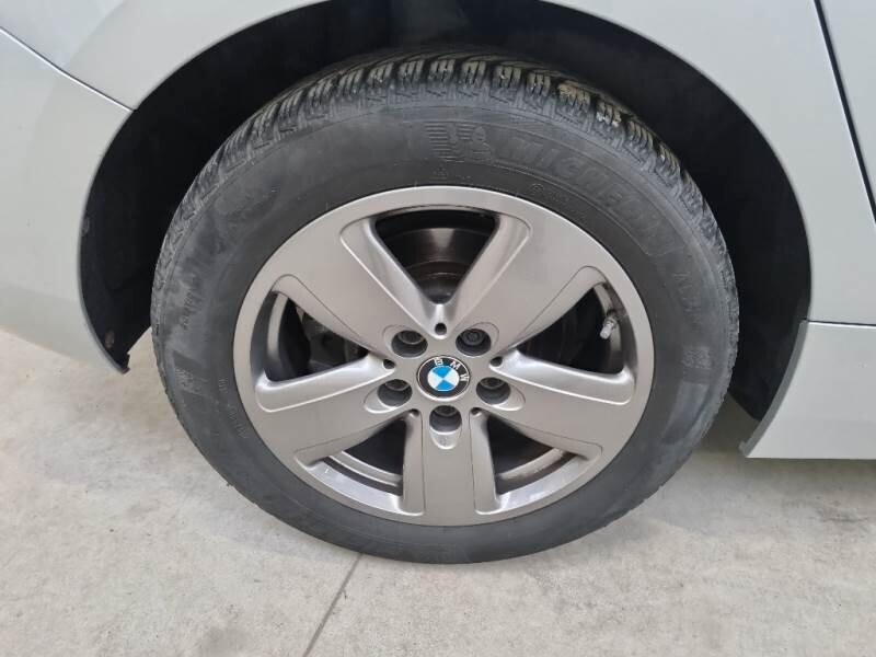 Bmw 116 116d 5p. Advantage