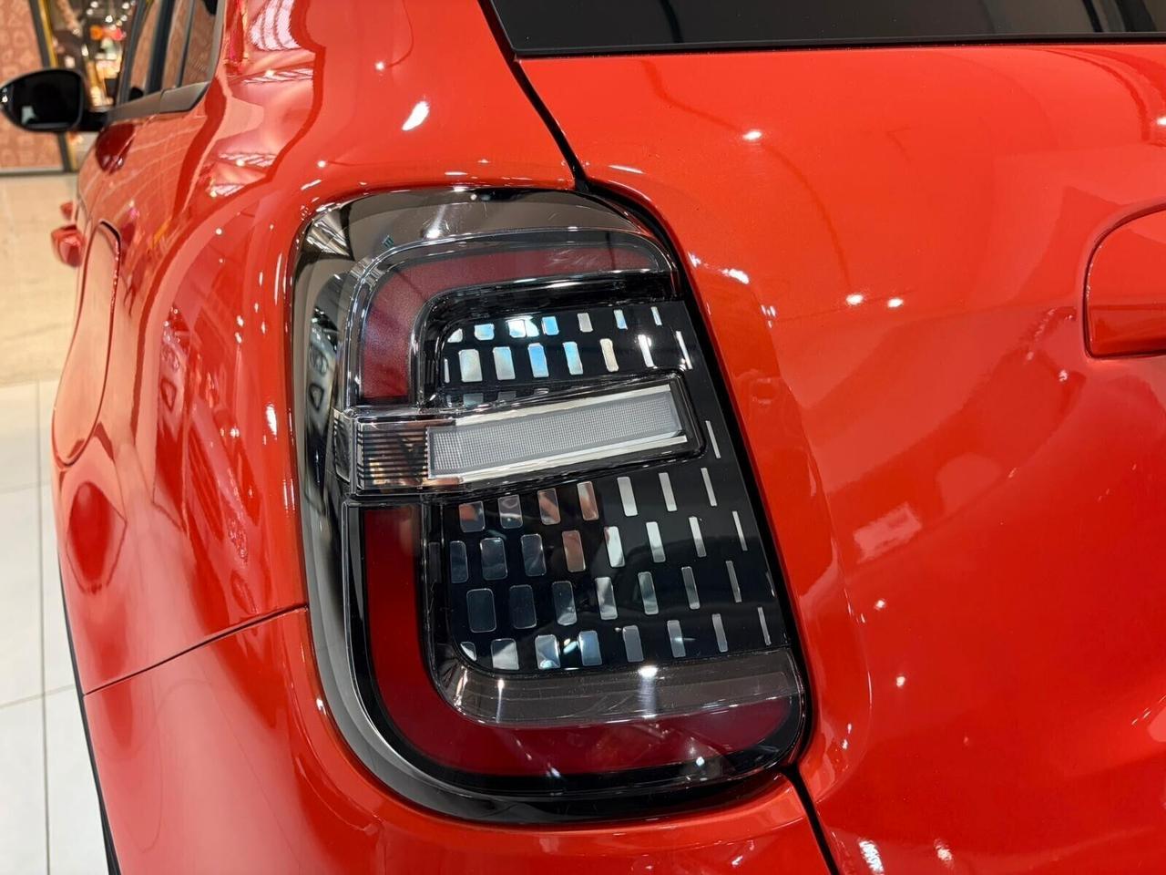 FIAT 600 1.2 BENZINA AUTOMATICA 110CV LA PRIMA KM0