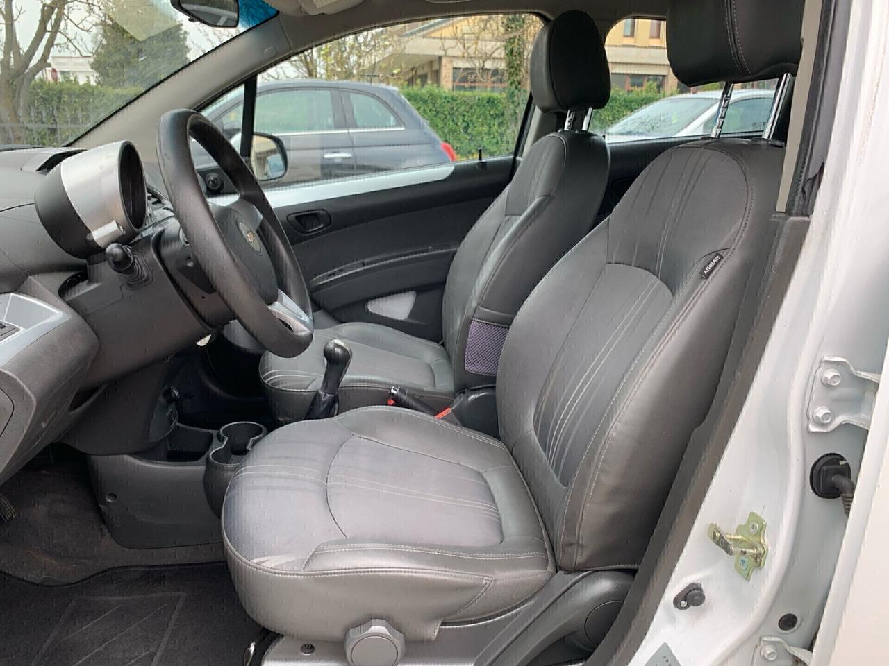Chevrolet Spark 1.0 NEO-PAT BENZ/GPL