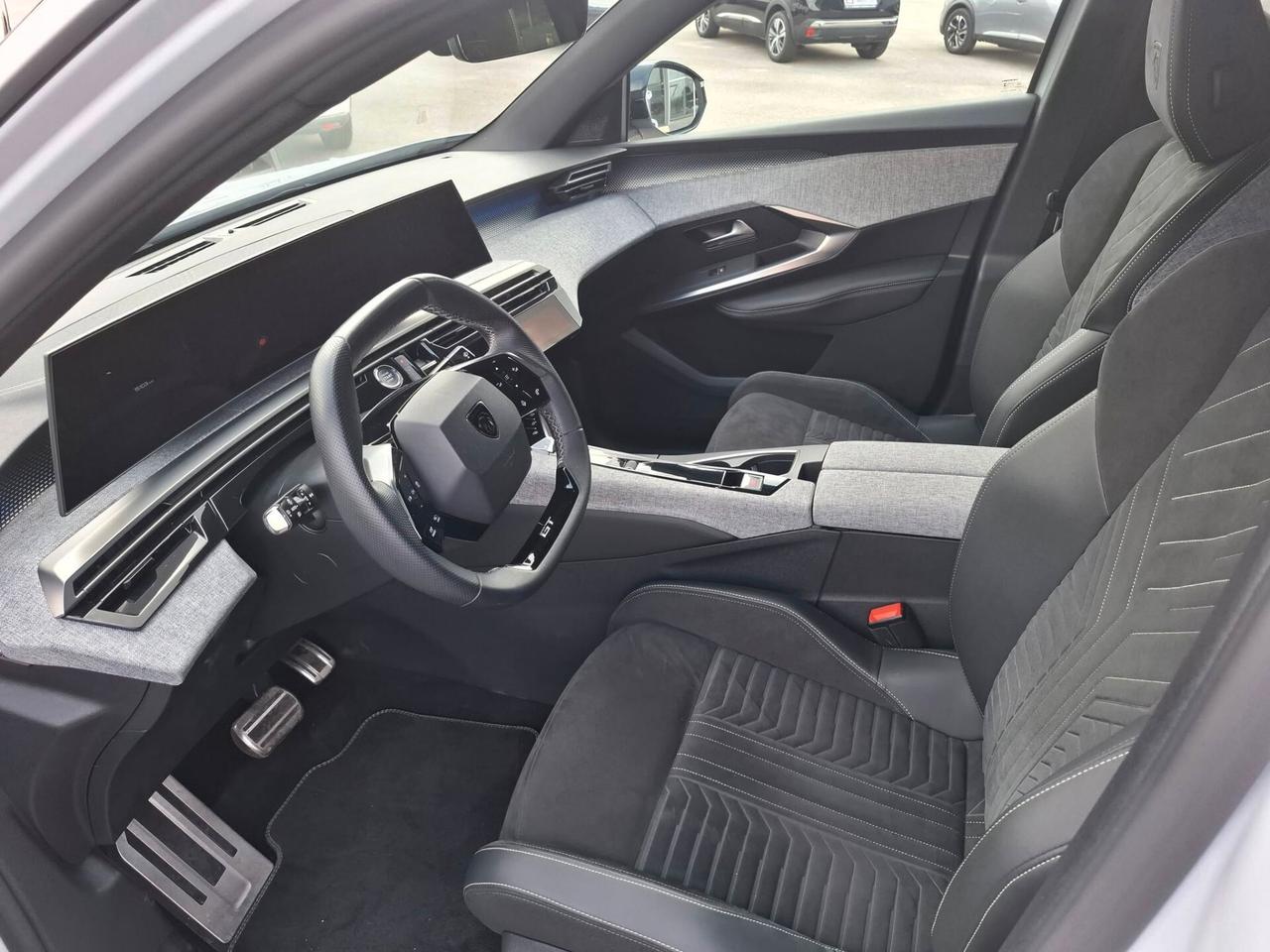 PEUGEOT 3008 1.2 BENZINA/HYBRID 136 CV GT