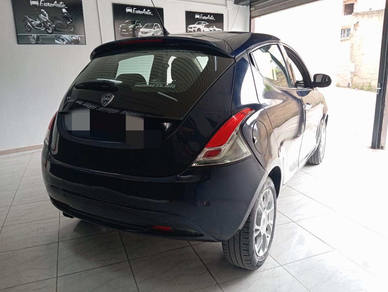 Lancia Ypsilon 1.2 benzina 2016 CON GARANZIA