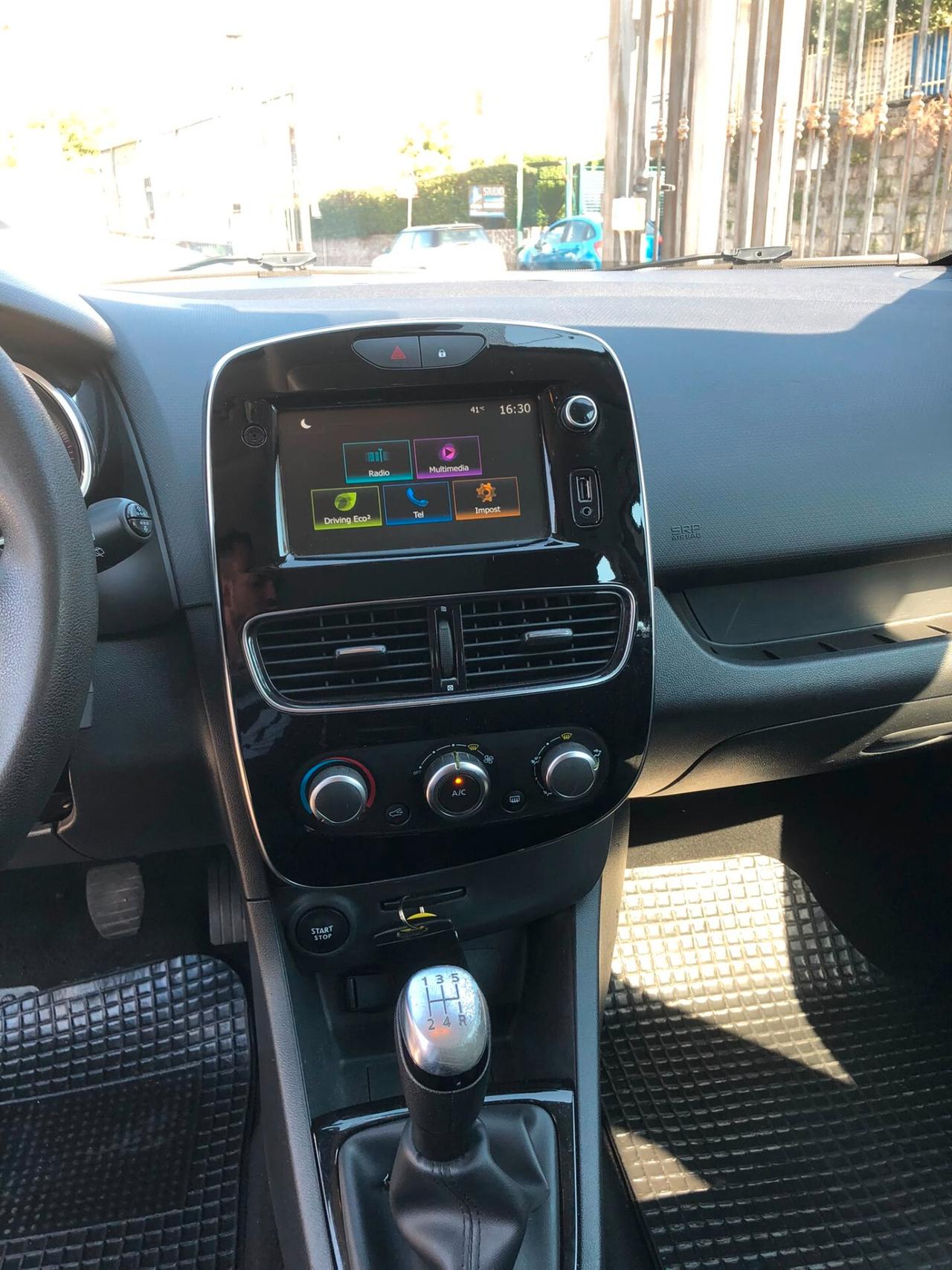 Renault Clio dCi 8V 75 CV 5 porte Moschino Intens