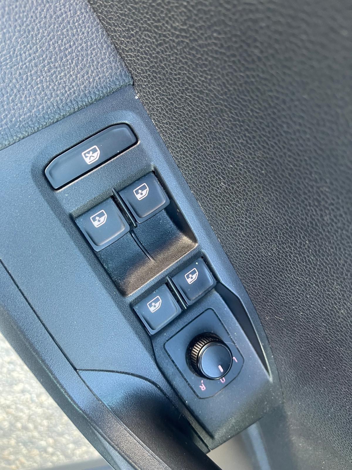 Seat arona 1.6 tdi/95 cv-full- 2019