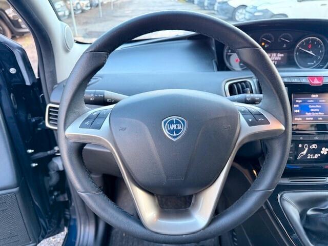 Lancia Ypsilon 1.2 69 CV 5 porte S&S Platinum