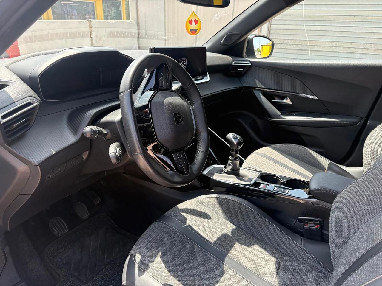Peugeot 2008 PureTech 100 S&S Allure