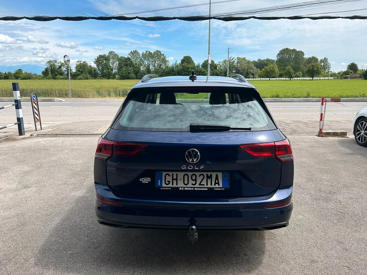 VW GOLF VARIANT 2.0 TDI 116CV Life - GANCIO TRAINO