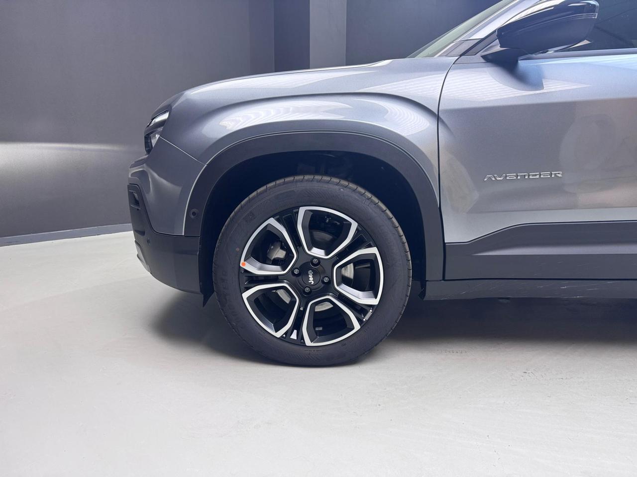 Jeep Avenger 1.2 turbo e-hybrid mhev Summit fwd 110cv edct6