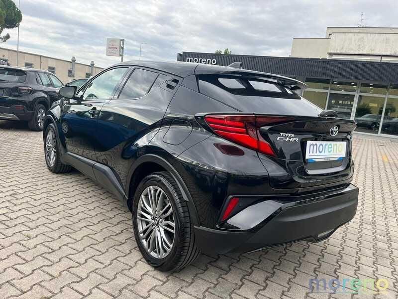 Toyota C-HR 1.8h Lounge 2WD e-cvt