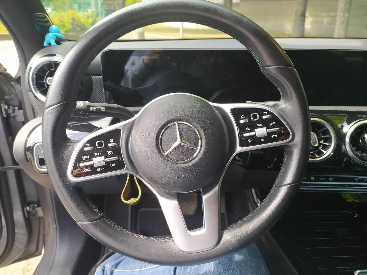 Mercedes-Benz A 180 Business