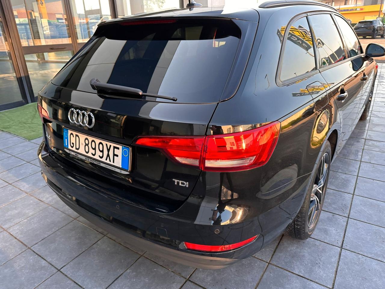 Audi A4 2.0 TDI 150 CV ultra Business Sport