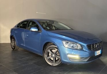 Volvo S60 CAMBIO AUTOMATICO ADATTA A NEOPATENTATI