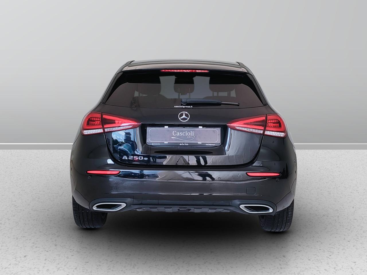 Mercedes-Benz Classe A - W177 2018 - A 250 e phev (eq-power) Sport auto