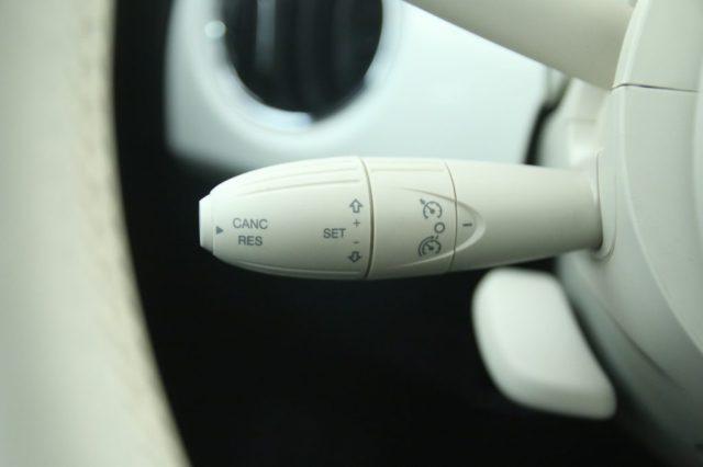 FIAT 500 1.0 Hybrid Tetto panoramico/Neopatentati/Uconnect