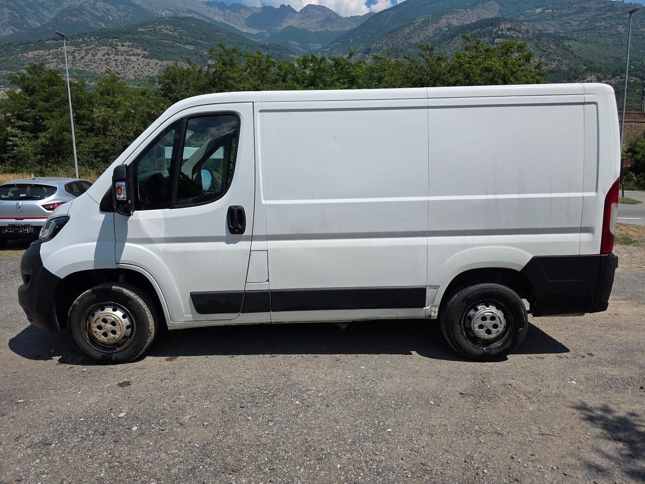 Peugeot Boxer 330 2.2 BlueHDi 140 UNICO PROPRIETARIO