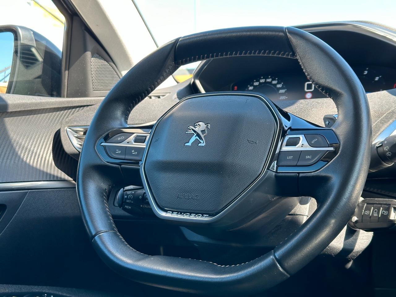 PEUGEOT 3008 BlueHDi 130 EAT8 Business