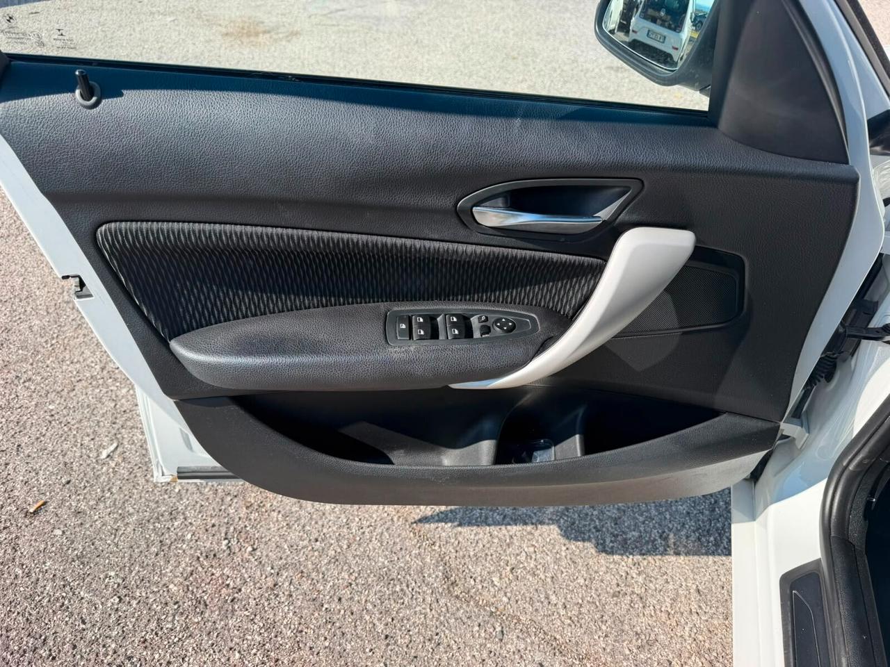 Bmw 116 116d 5p. Efficient Dynamics Urban