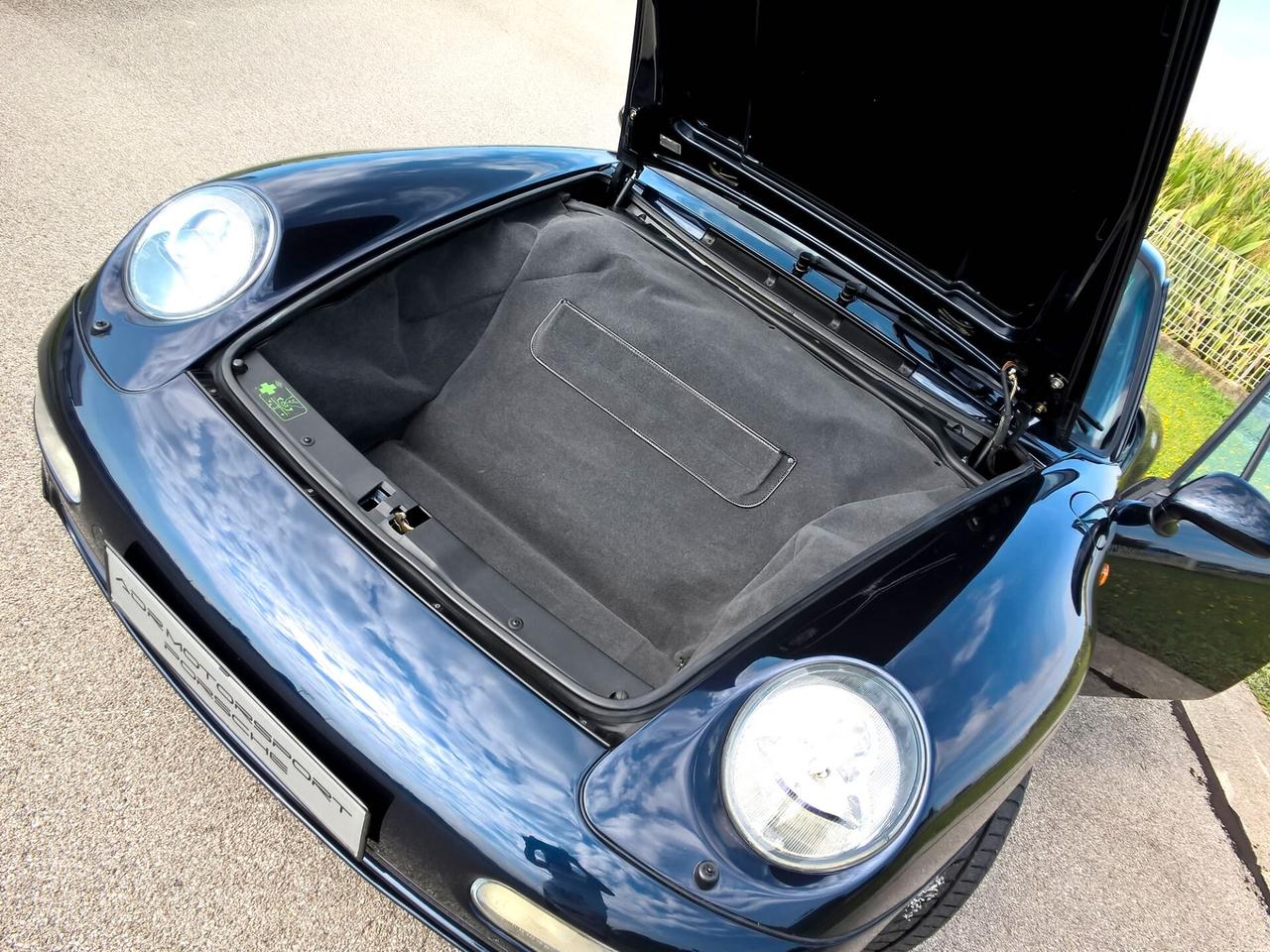 Porsche 911 993 Carrera 4 Coupé