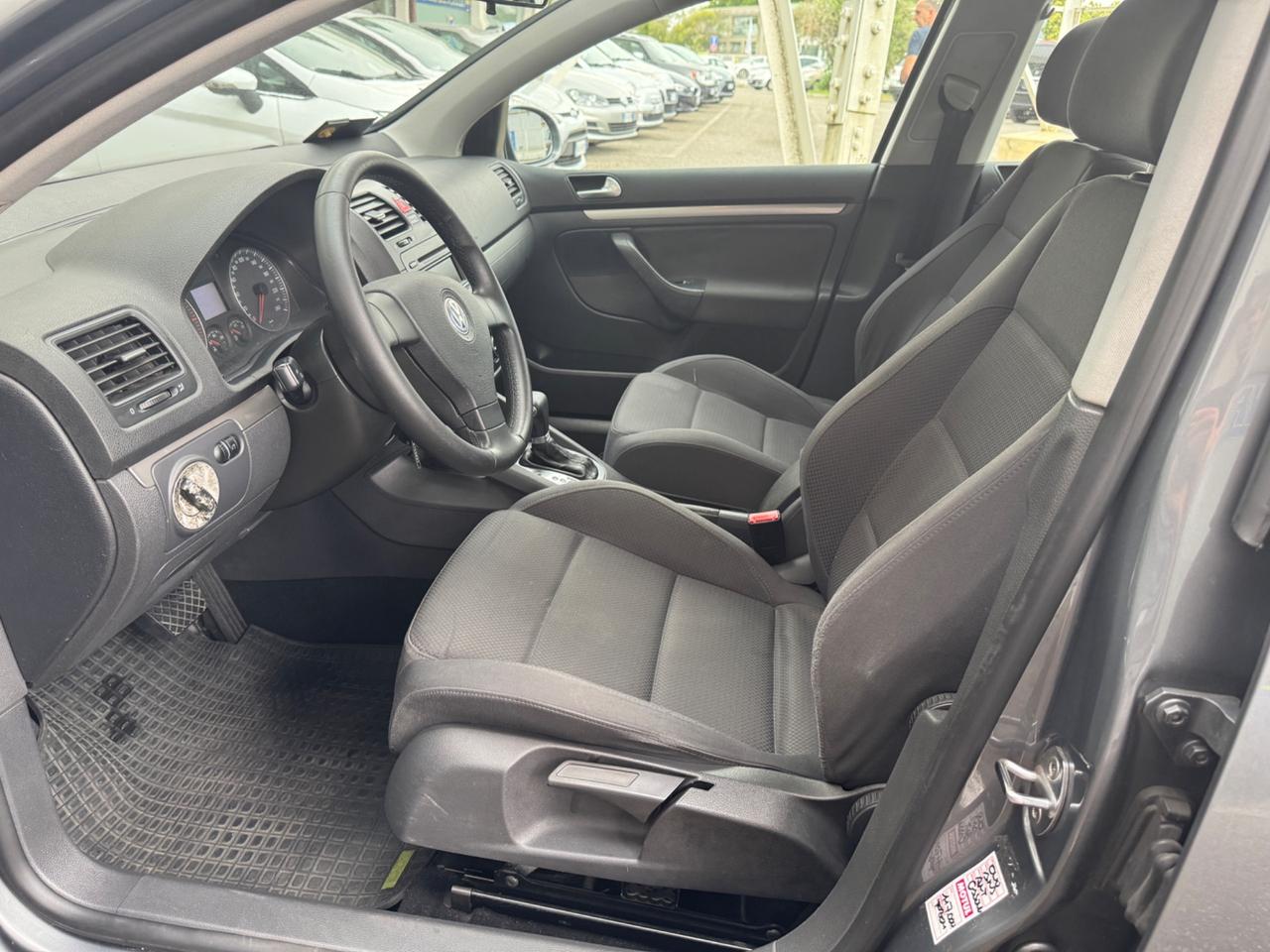 Volkswagen Golf 2.0 16V TDI 5p. Sportline DSG